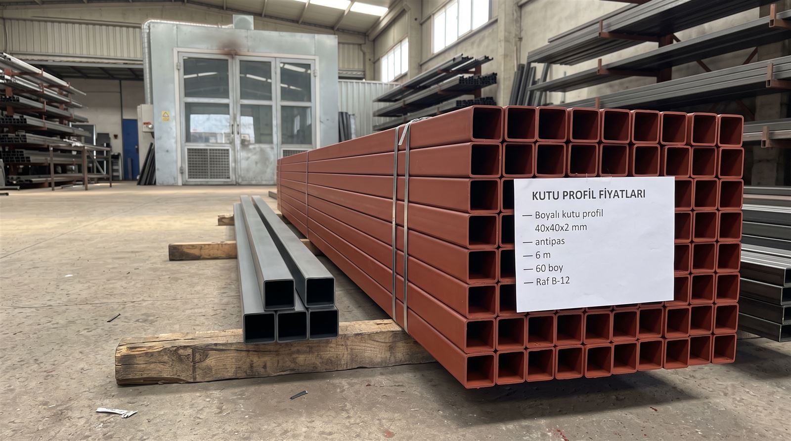 Antipas astarlı boyalı kutu profil 40x40x2 mm paketi